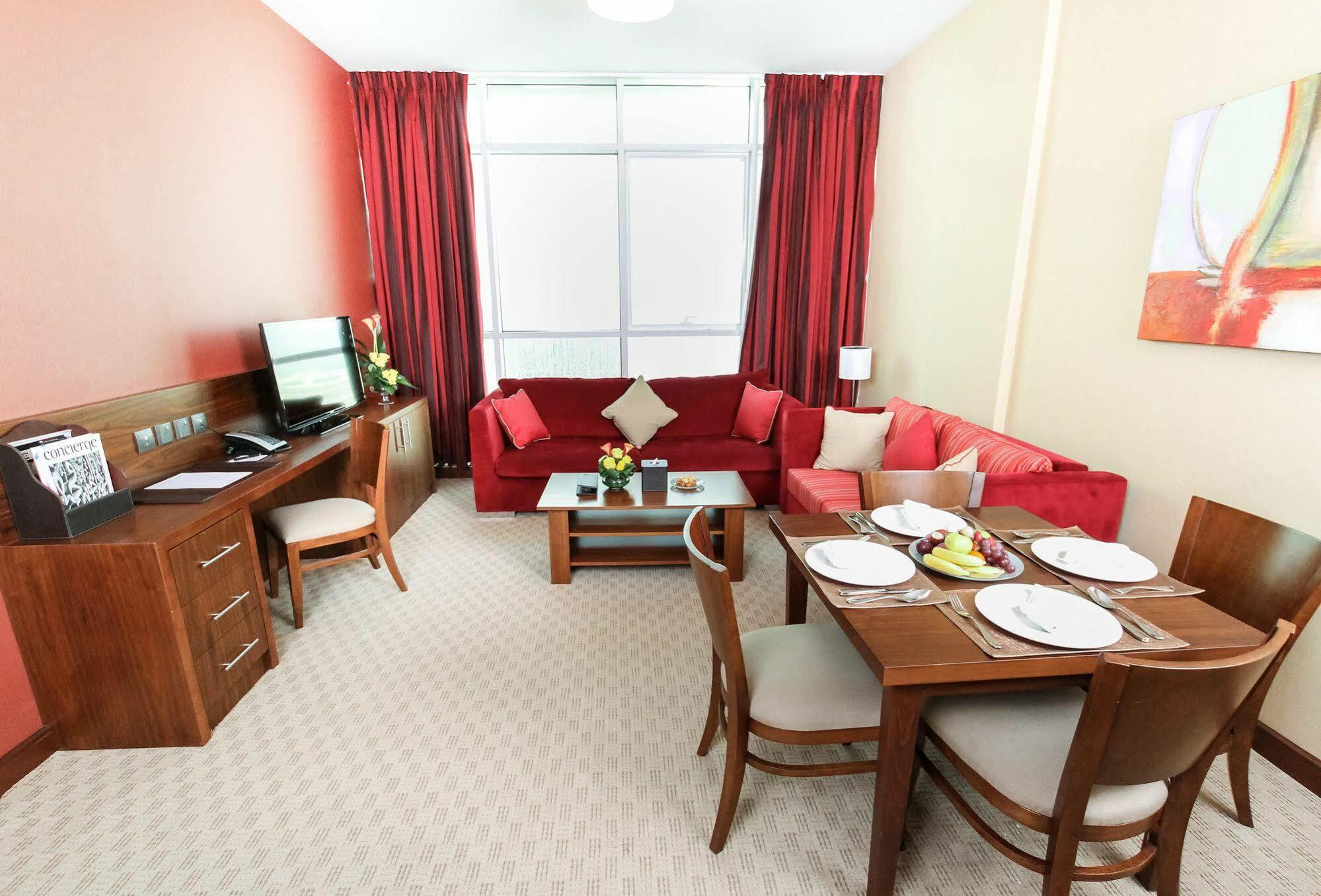 Danat Capital 4*