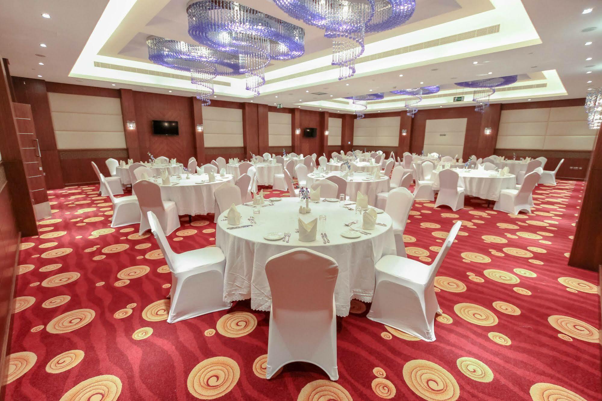 Hotel Danat Capital